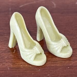 BARBIE PALE PASTEL GREEN Pumps High Heel SHOES